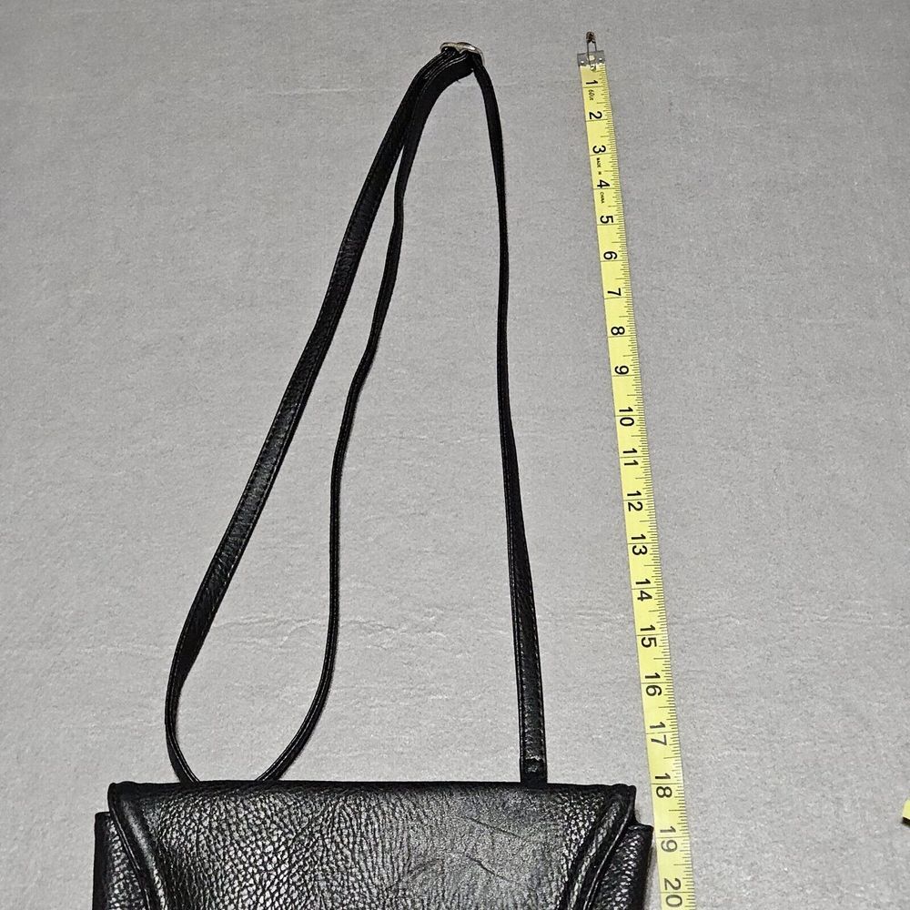 Koltov Black Pebbled Flip Top Shoulder Strap Built-In Wallet‎ Crossbody Purse - Picture 10 of 10